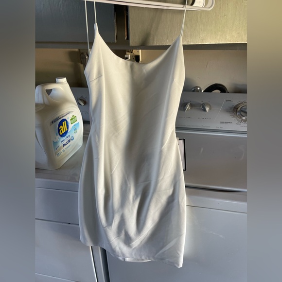 Backless White Mini Dress - Picture 3 of 3